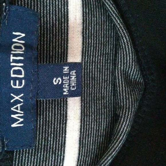 Max Edition skirt, size small - Picture 3 of 4